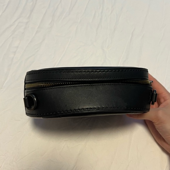 Coach Canteen Crossbody - Picture 2 of 9